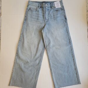 Calvin Klein Jeans High Rise Wide Leg Cropped Light Wash Jeans 6/28